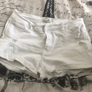 White Hollister shorts